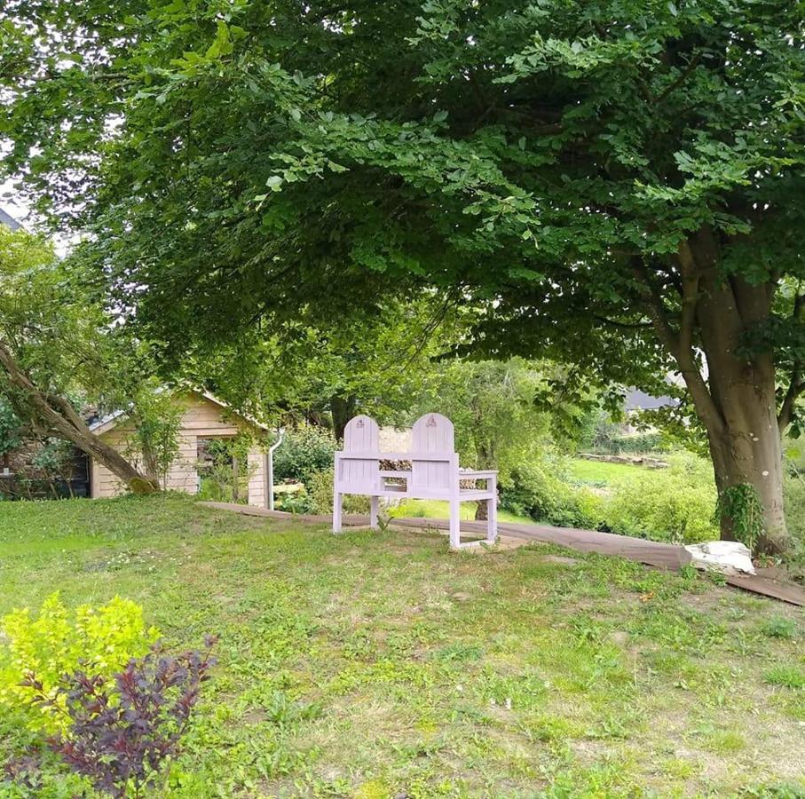 La Bourgseigneurie Hotell Bourseigne-Vieille Exteriör bild